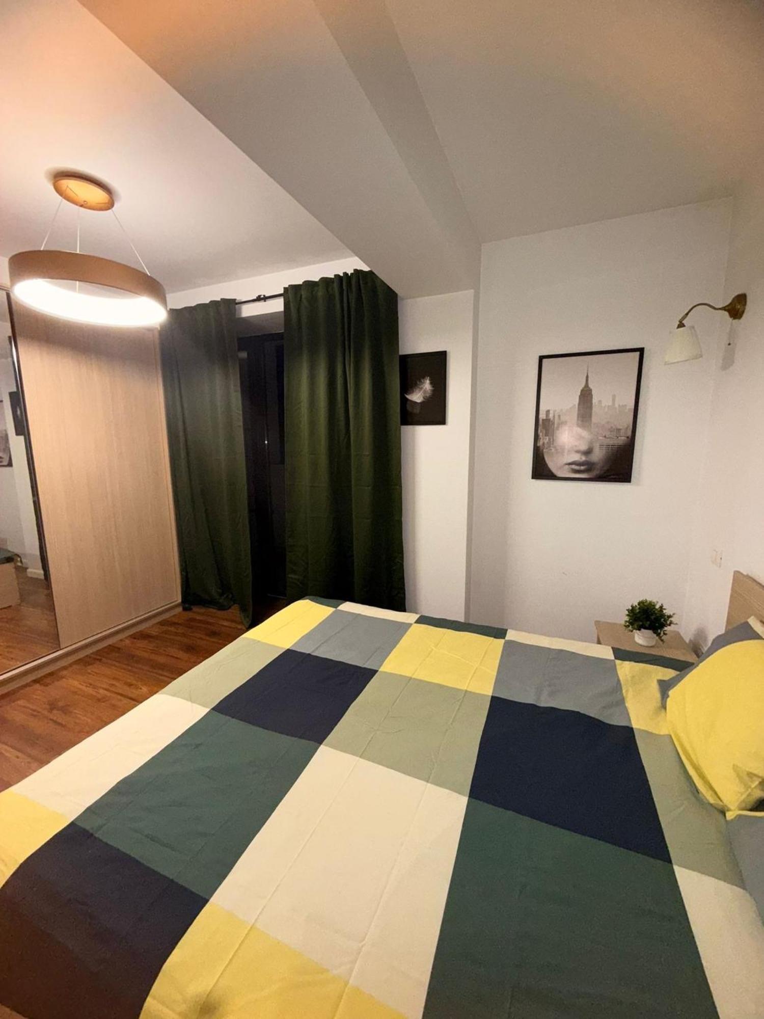 Cozy Apartment With Self Check-In Near Promenada Mall And Verdi Park Бухарест Экстерьер фото
