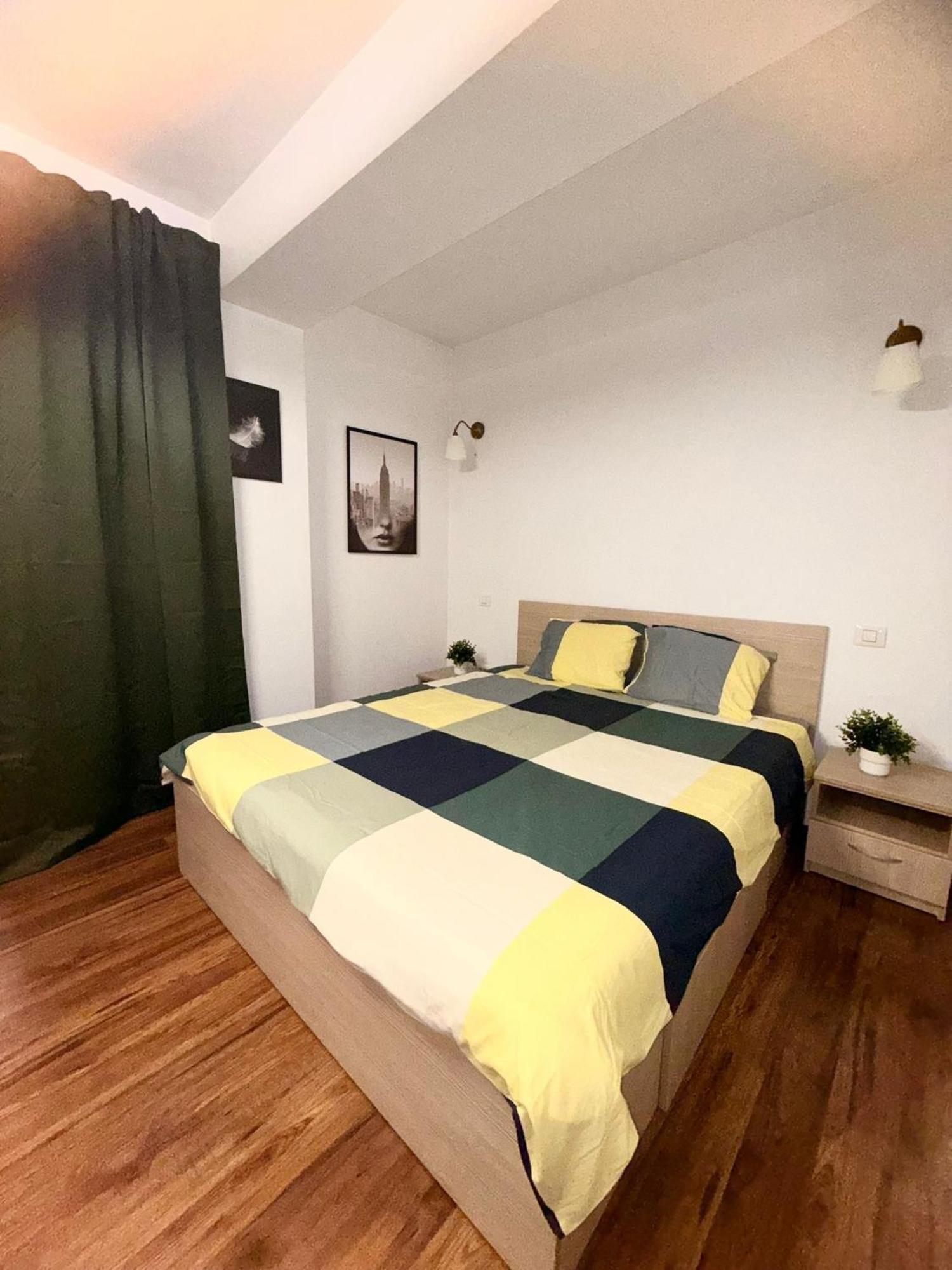 Cozy Apartment With Self Check-In Near Promenada Mall And Verdi Park Бухарест Экстерьер фото